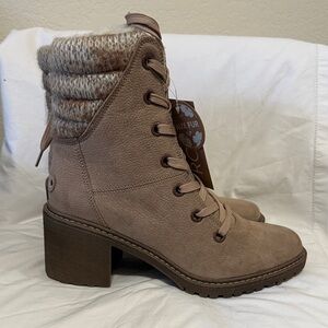 Roxy Women's Lace Up Brown Boots with Faux Fur